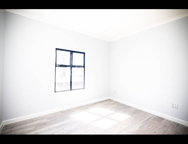 4 BEDROOM FREEHOLD FOR SALE IN SANDOWN